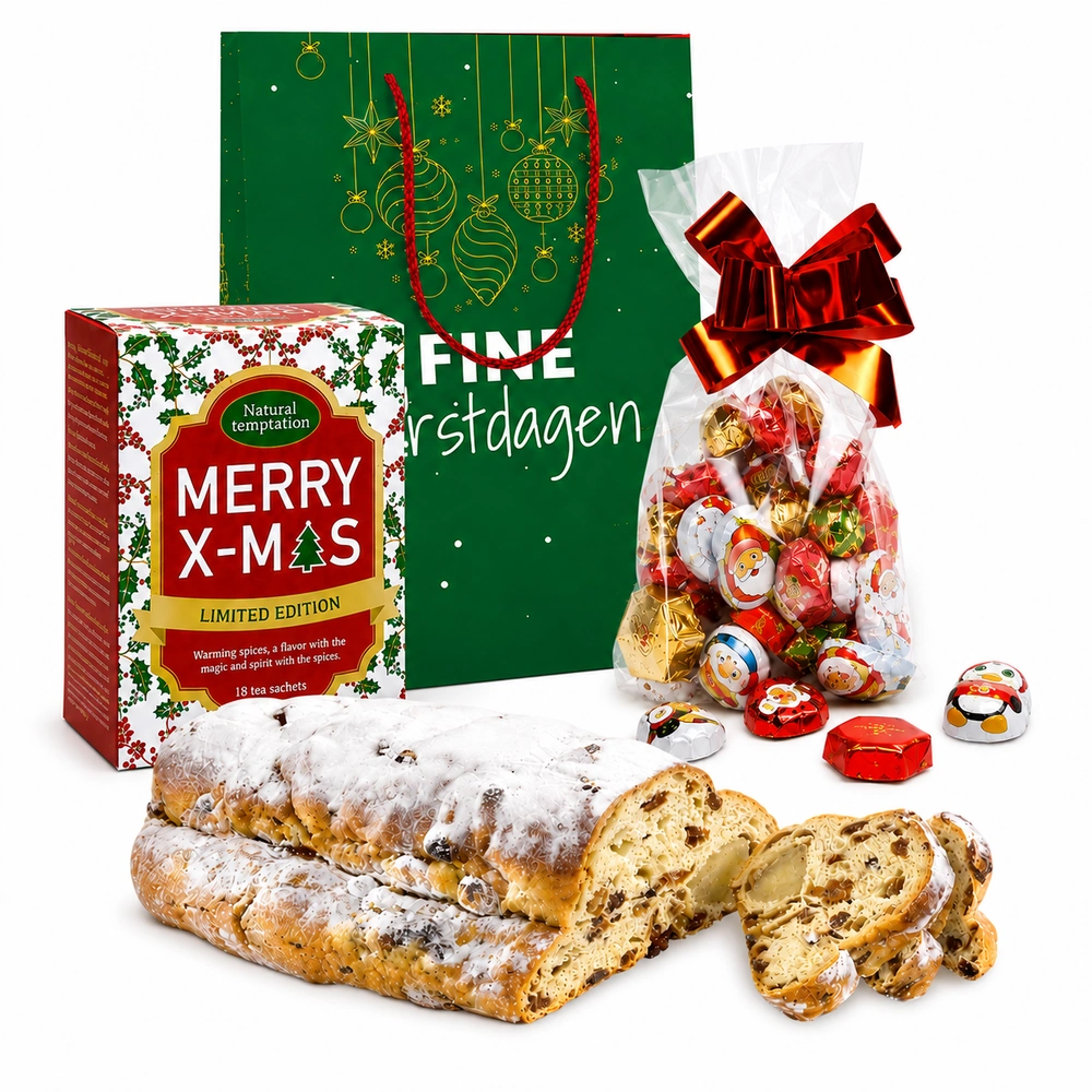 Kersttas met kerststol (500 gram) chocolade kerstmix (250 gram) en Merry Xmas thee