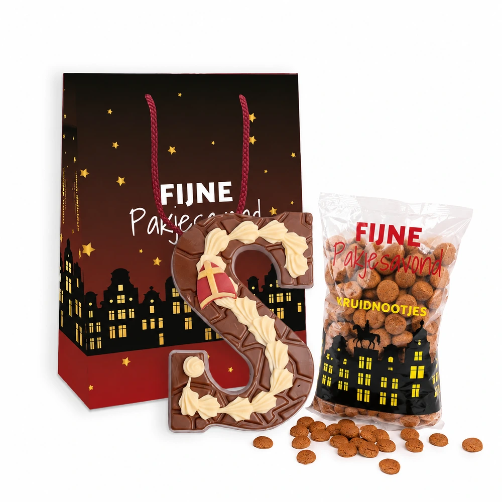 Sinttas met Bakey kruidnoten (200 gram) en gedecoreerde chocoladeletter (200 gram)